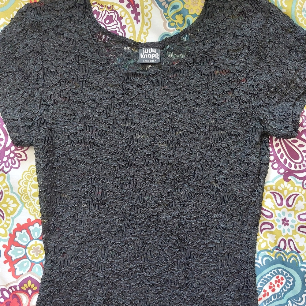 Black lace short-sleeved top